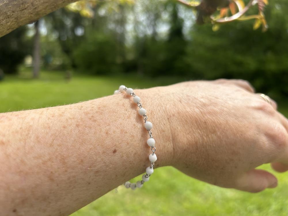 Rhodium plated white agate bracelet