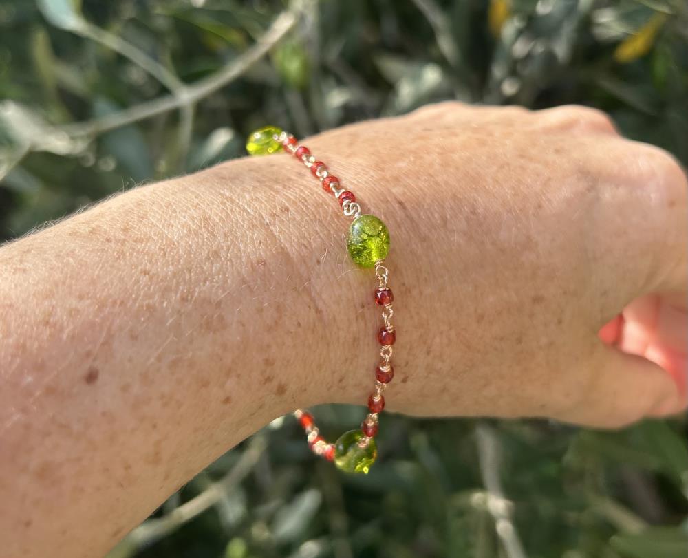 Bracciale zirconi rossi e tormalina verde